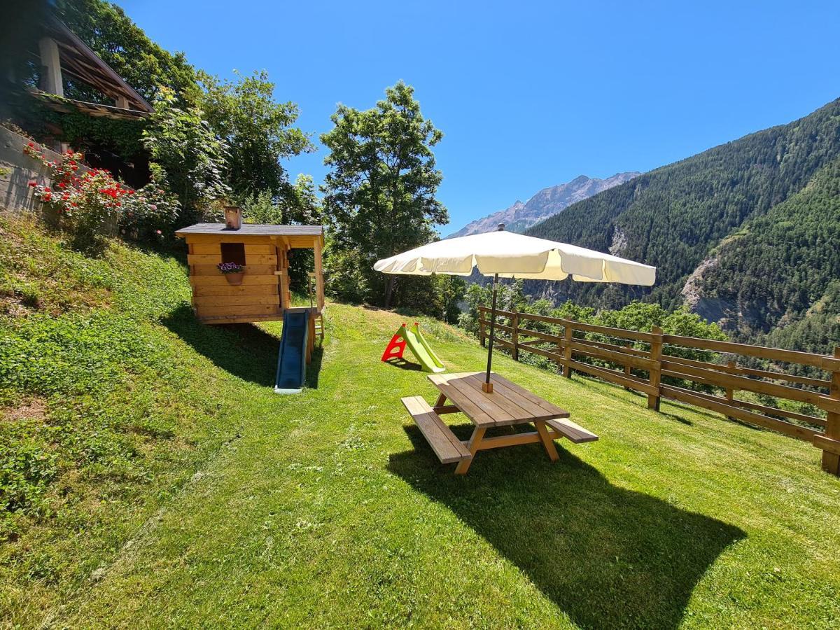 La Maison. Il Nido Dell'Aquila Bardonecchia Exterior photo